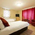 Hotel Bella Vista & Self Catering 3*