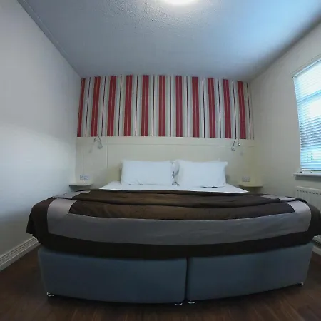 Bella Vista & Self Catering Hotel 3*
