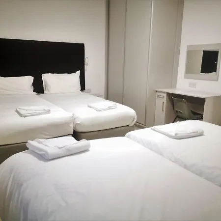 Bella Vista & Self Catering Hotel 3*