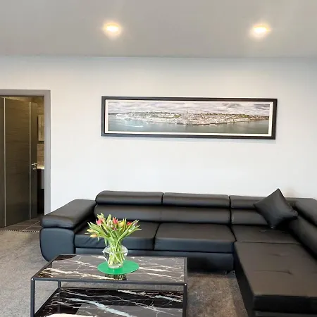 Bella Vista & Self Catering Hotel
