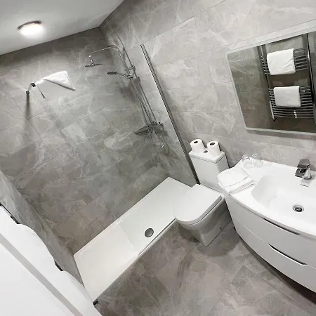 Hotel Bella Vista & Self Catering 3*