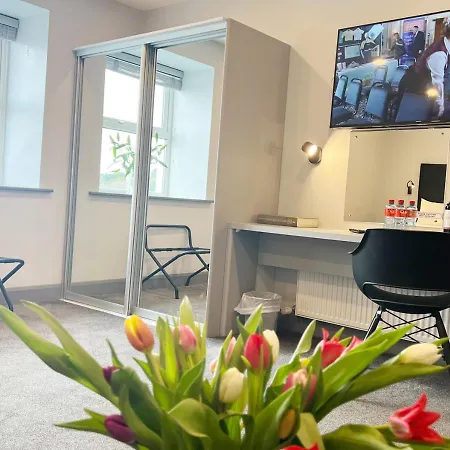 Bella Vista & Self Catering 3* Κομπ