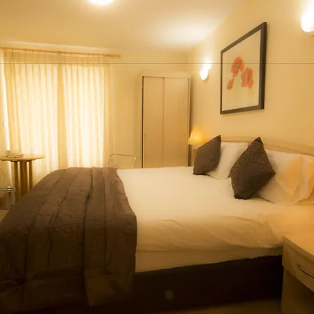 Bella Vista & Self Catering Cobh