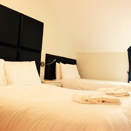 Bella Vista & Self Catering Hotel 3*