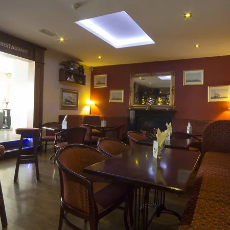 Hotel Bella Vista & Self Catering Cobh