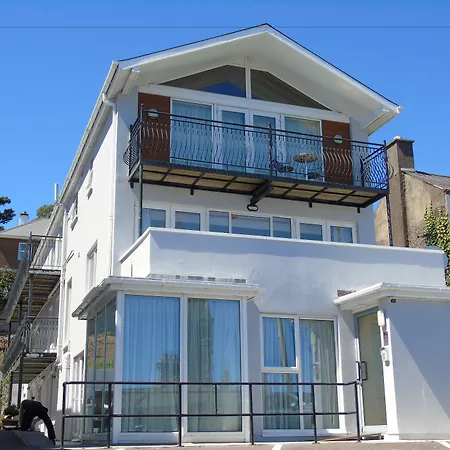 Bella Vista & Self Catering 3* كوب