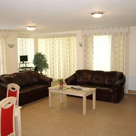 Hotel Bella Vista & Self Catering 3*