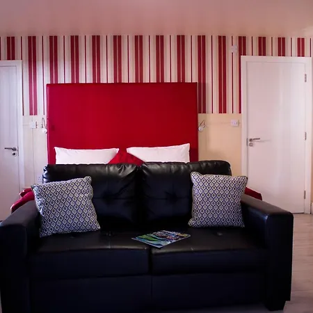 Hotel Bella Vista & Self Catering 3*