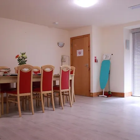 Bella Vista & Self Catering 3* Cobh