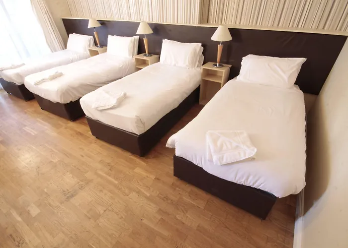 Bella Vista & Self Catering 3*