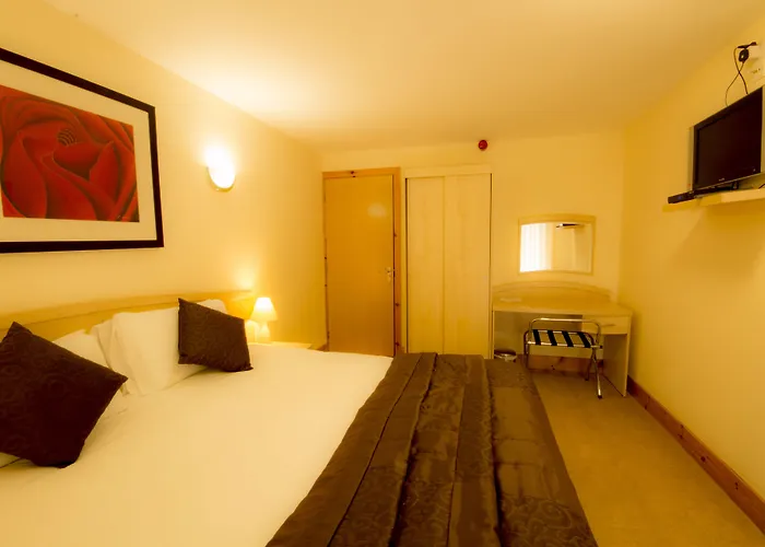 Hotel Bella Vista & Self Catering Cobh