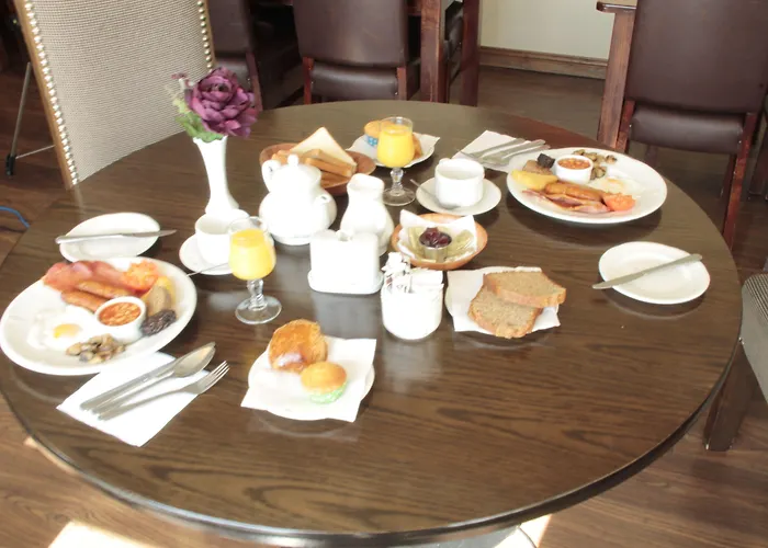 Bella Vista & Self Catering 3* Cobh