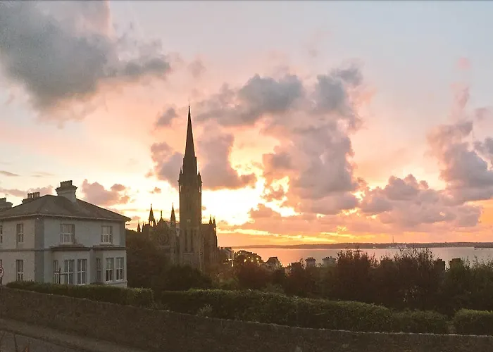 Bella Vista Hotel&self Catering Hotel An Cóbh