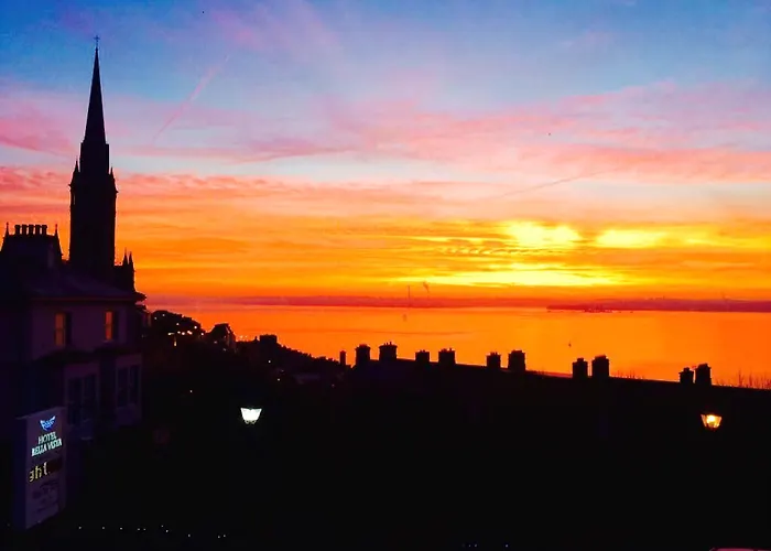 Bella Vista & Self Catering Hotel Cobh