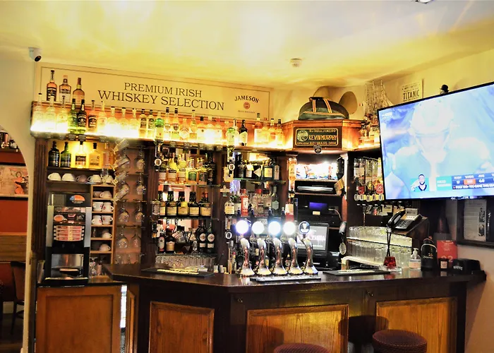 Hotel Bella Vista & Self Catering 3*