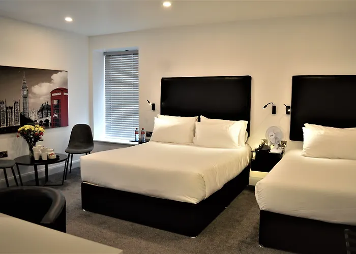 Hotel Bella Vista & Self Catering Cobh